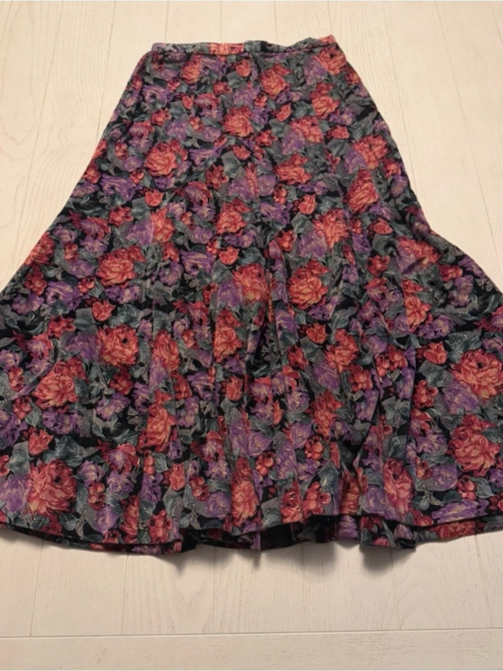 90s inspired maxi skirt